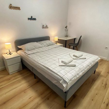 Emma'S Sweet Apartment - Close To Varna Centre Екстер'єр фото