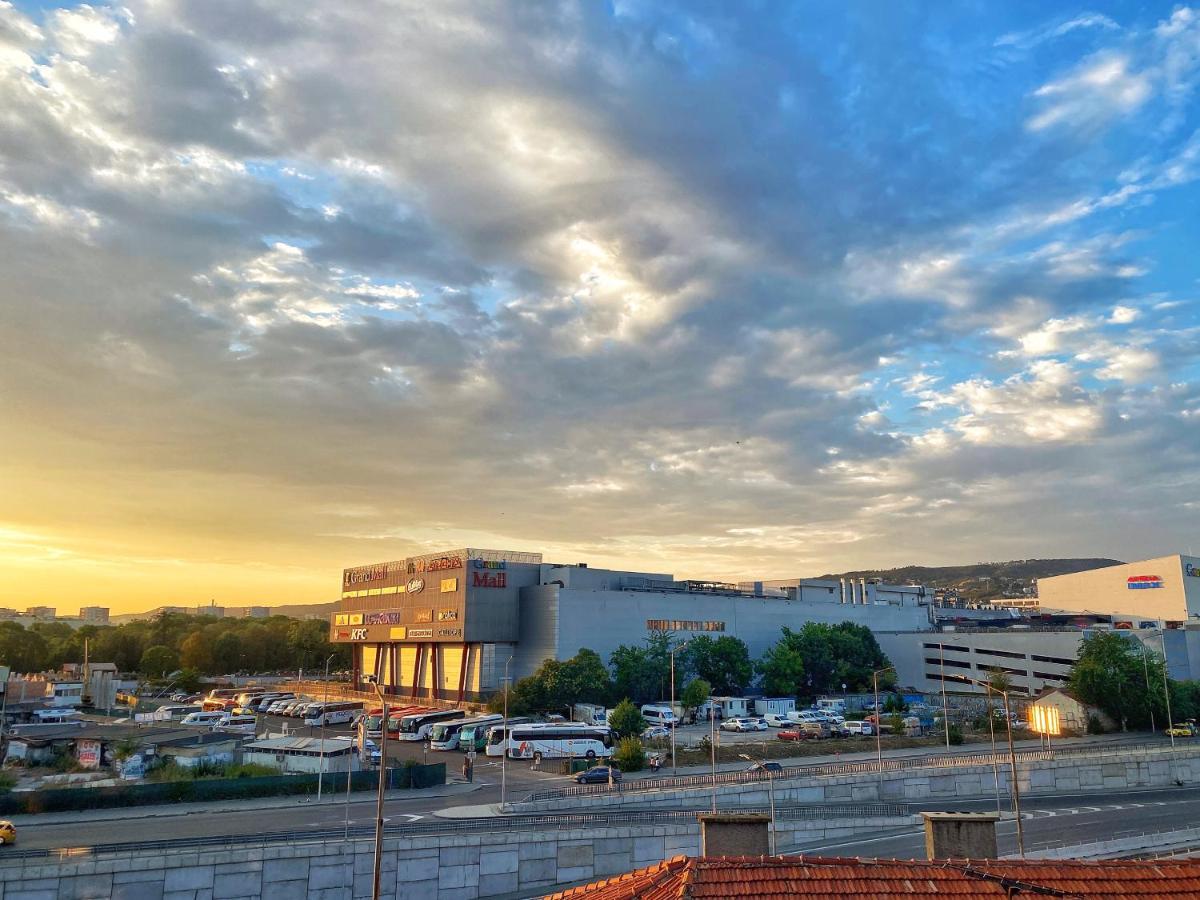 Emma'S Sweet Apartment - Close To Varna Centre Екстер'єр фото